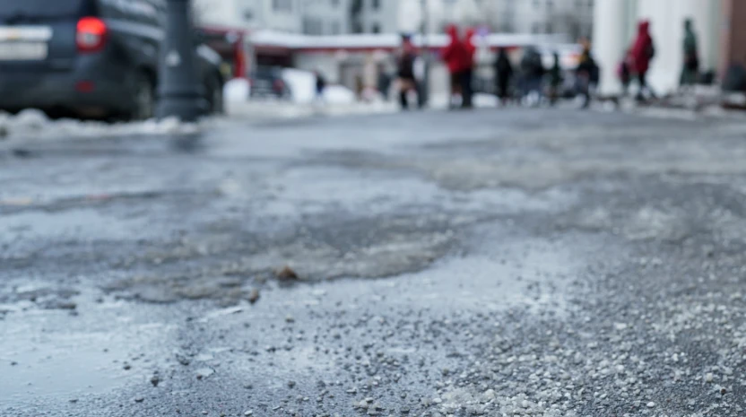 Salting & De Icing